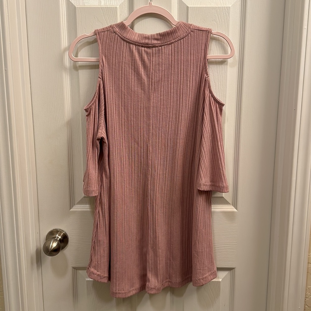 UMGEE open shoulder top - Picture 5 of 5